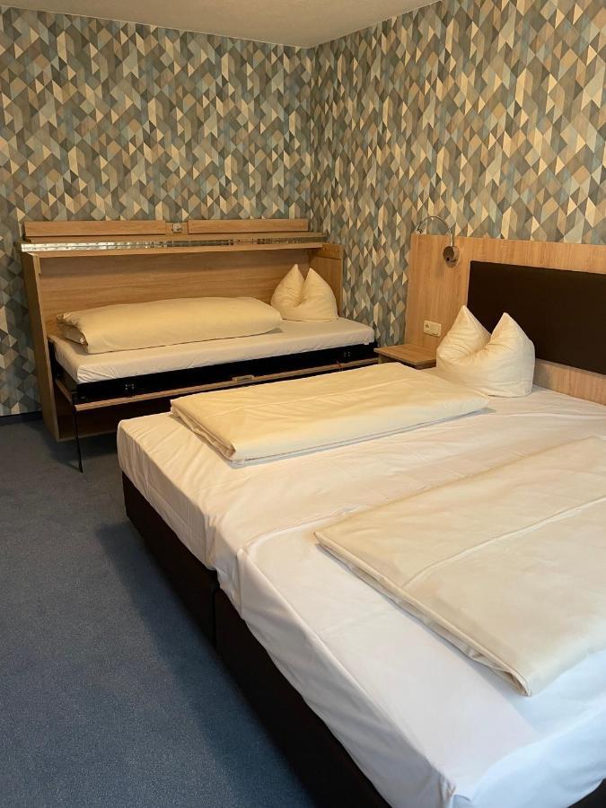 Hotel Apollo Garni เรเกนส์บวร์ก ภายนอก รูปภาพ