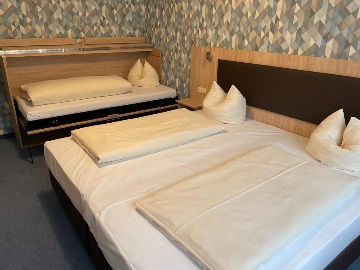 Hotel Apollo Garni เรเกนส์บวร์ก ภายนอก รูปภาพ